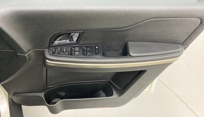 2018 Tata Hexa Varicor 400 XTA, Diesel, Automatic, 35,098 km, Driver Side Door Panels Control