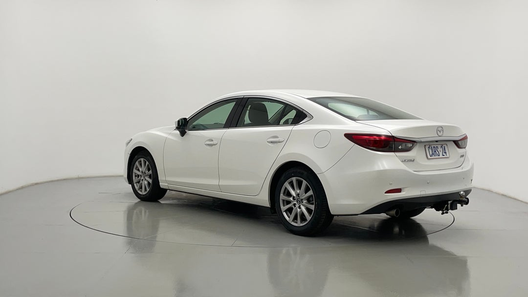 Left Back Diagonal (45- Degree) View