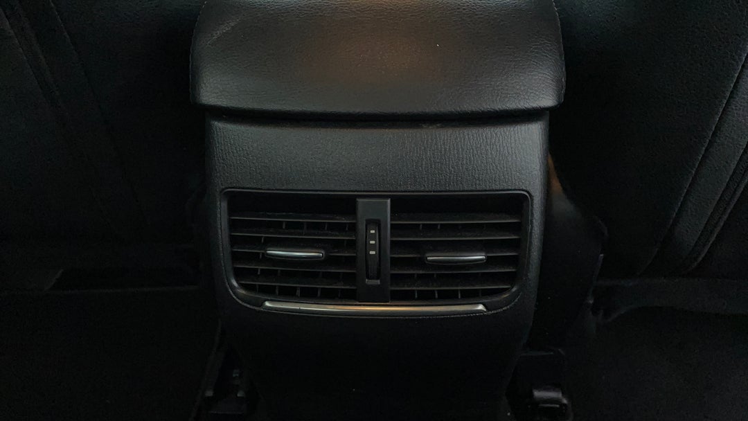 Rear A/C Vent