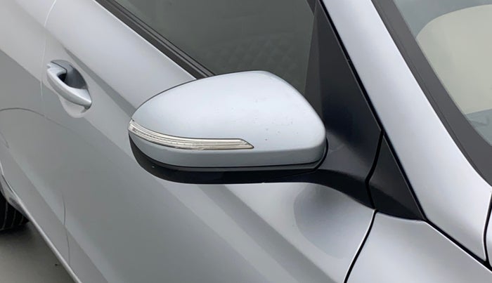 2020 Hyundai Elite i20 SPORTZ PLUS 1.2, Petrol, Manual, 50,261 km, Right rear-view mirror - Indicator light not working