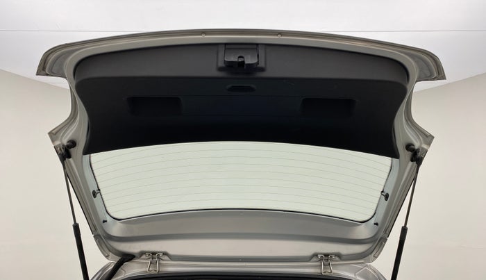 2014 Volkswagen Polo HIGHLINE DIESEL, Diesel, Manual, 1,00,761 km, Boot Door Open