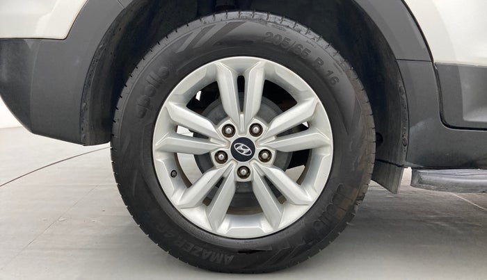 2017 Hyundai Creta 1.6 SX PLUS PETROL, Petrol, Manual, 69,215 km, Right Rear Wheel