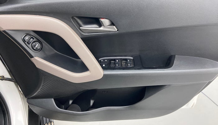 2017 Hyundai Creta 1.6 SX PLUS PETROL, Petrol, Manual, 69,215 km, Driver Side Door Panels Control