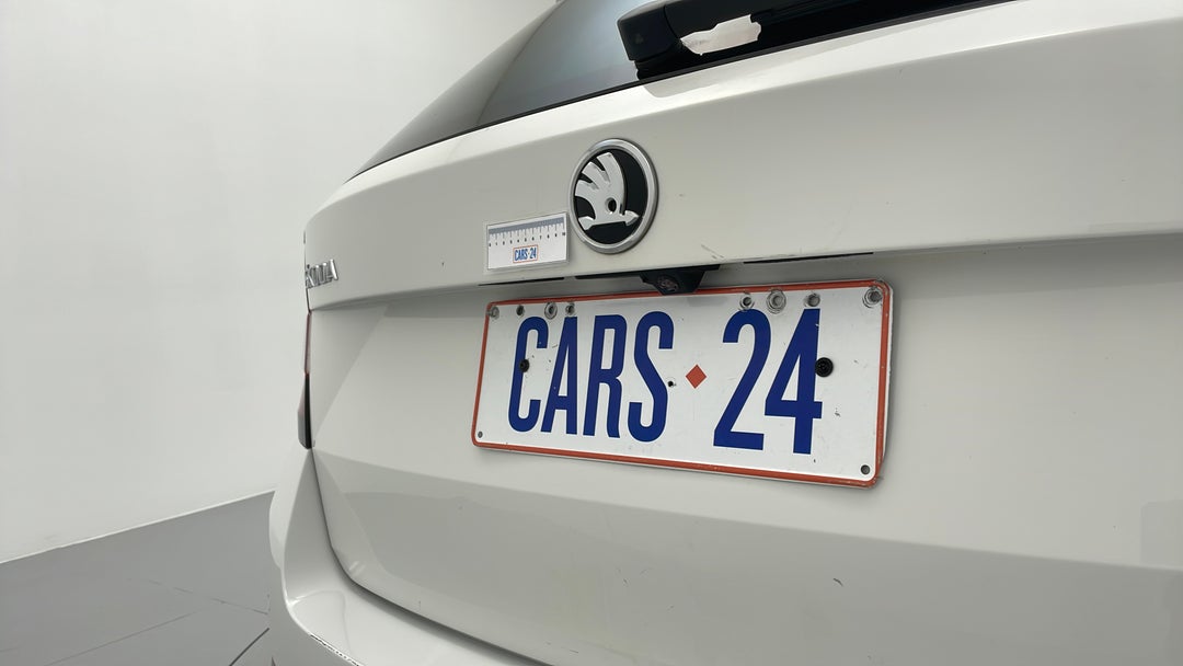 Boot / Tailgate Tailgate Scratch