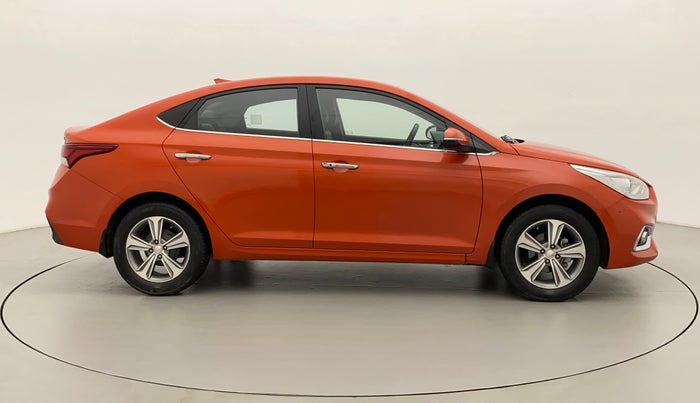 2017 Hyundai Verna 1.6 VTVT SX (O) AT, Petrol, Automatic, 71,002 km, Right Side View