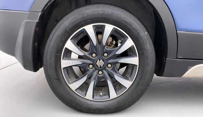 2018 Maruti S Cross ZETA 1.3 SHVS, Diesel, Manual, 86,244 km, Right Rear Wheel