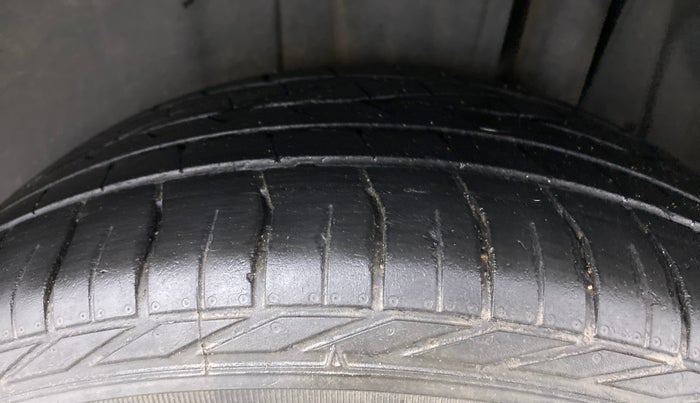 2018 Maruti S Cross ZETA 1.3 SHVS, Diesel, Manual, 86,244 km, Left Rear Tyre Tread