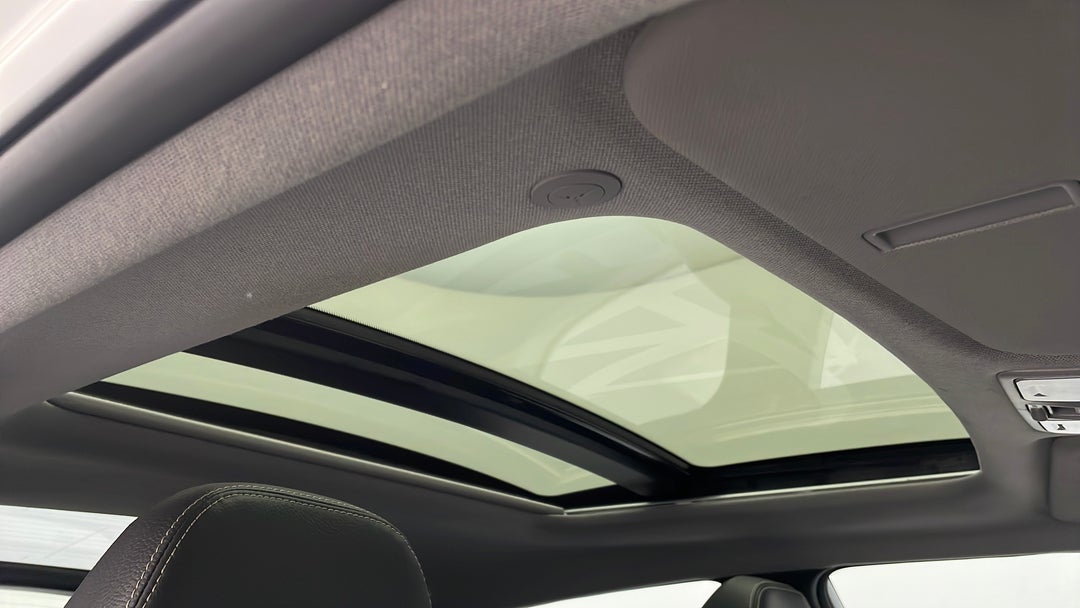 Interior Sunroof/Moonroof