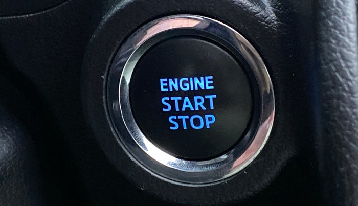 2018 Toyota Innova Crysta 2.4 VX 8 STR, Diesel, Manual, 36,579 km, Keyless Start/ Stop Button