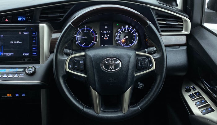 2018 Toyota Innova Crysta 2.4 VX 8 STR, Diesel, Manual, 36,579 km, Steering Wheel Close Up