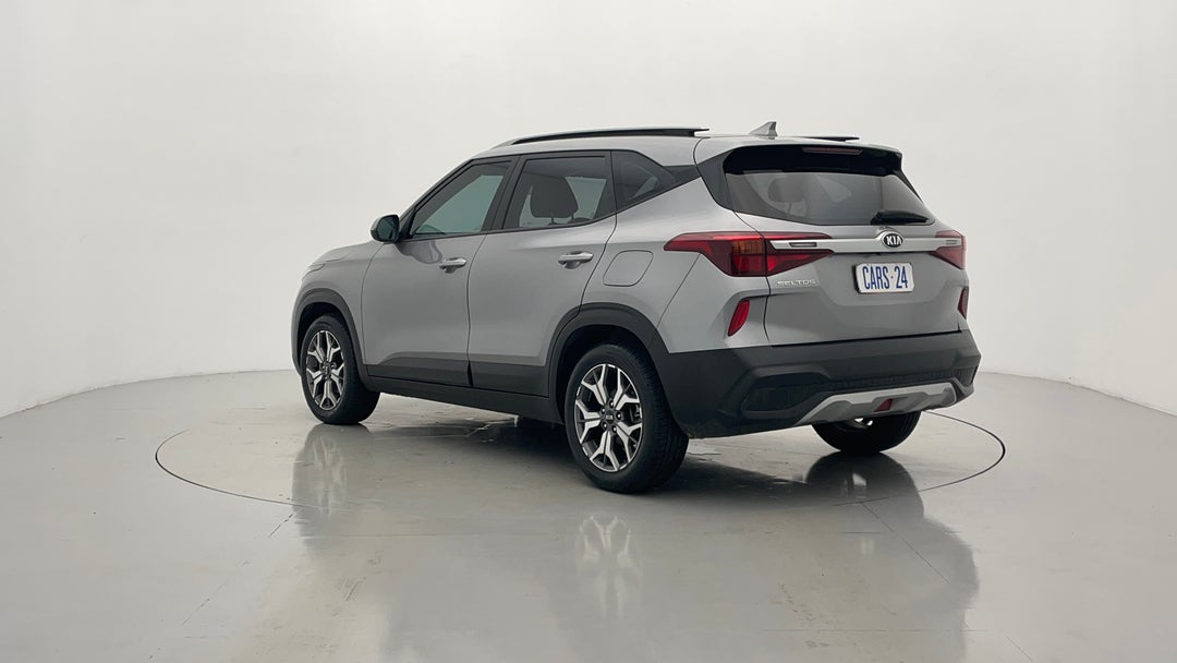 Left Back Diagonal (45- Degree) View