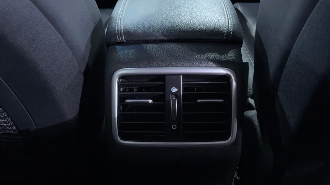 Rear A/C Vent