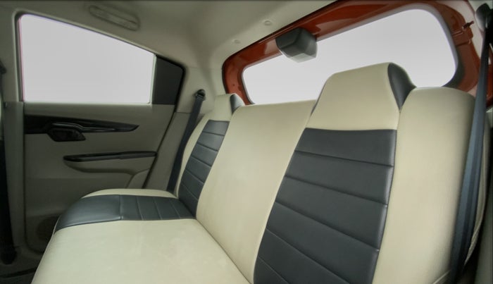 2016 Mahindra Kuv100 K4 D 6 STR, Diesel, Manual, 34,199 km, Right Side Rear Door Cabin