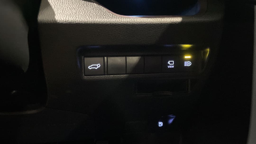 2021 Toyota RAV4 Cruiser (AWD) Hybrid, Automatic, 79036 km, Utility Switches/Buttons