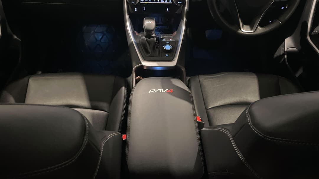 2021 Toyota RAV4 Cruiser (AWD) Hybrid, Automatic, 79036 km, Center Console