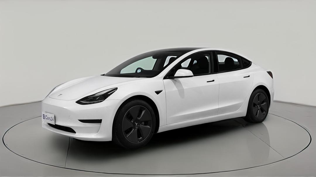 2023 Tesla Model 3 Rear-wheel Drive, Automatic, 50093 km, Left Front Diagonal (45- Degree) View