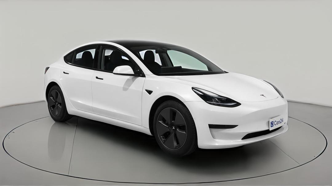 2023 Tesla Model 3 Rear-wheel Drive, Automatic, 50093 km, Right Front Diagonal (45- Degree) View
