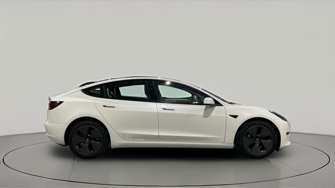2023 Tesla Model 3 Rear-wheel Drive, Automatic, 50093 km, Right Side View