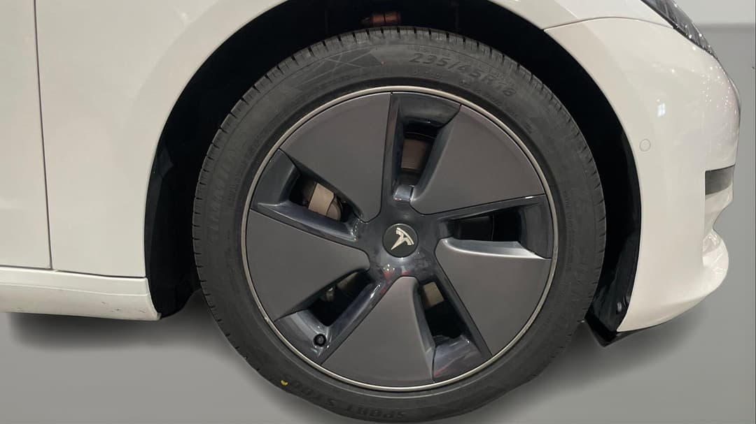 2023 Tesla Model 3 Rear-wheel Drive, Automatic, 50093 km, Right Front Wheel