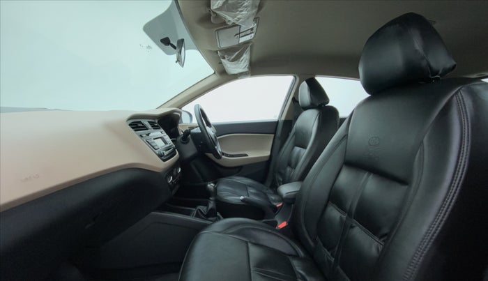 2017 Hyundai Elite i20 SPORTZ 1.2, Petrol, Manual, 45,085 km, Right Side Front Door Cabin