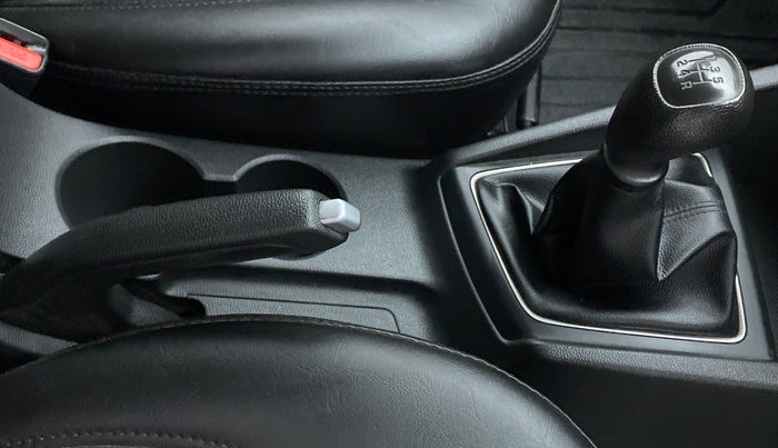 2017 Hyundai Elite i20 SPORTZ 1.2, Petrol, Manual, 45,085 km, Gear Lever