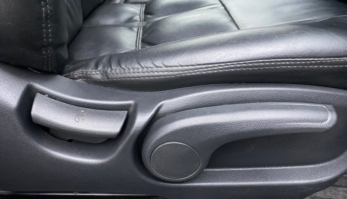 2017 Hyundai Elite i20 SPORTZ 1.2, Petrol, Manual, 45,085 km, Driver Side Adjustment Panel