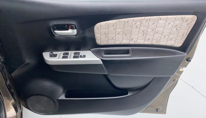 2014 Maruti Wagon R 1.0 VXI, Petrol, Manual, 41,779 km, Driver Side Door Panels Controls