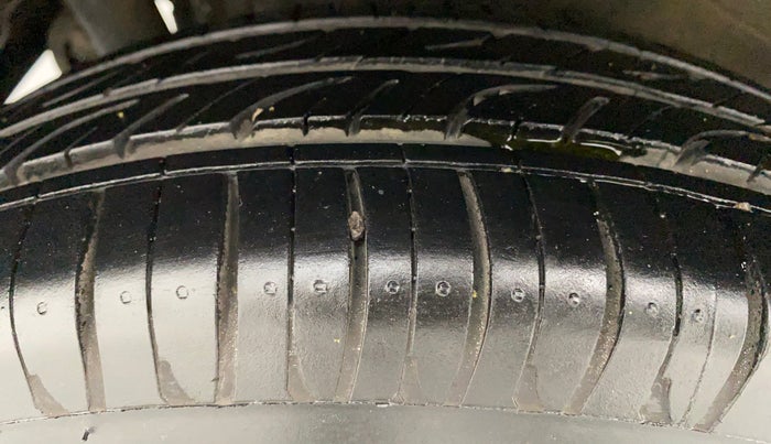 2014 Maruti Wagon R 1.0 VXI, Petrol, Manual, 41,779 km, Right Rear Tyre Tread