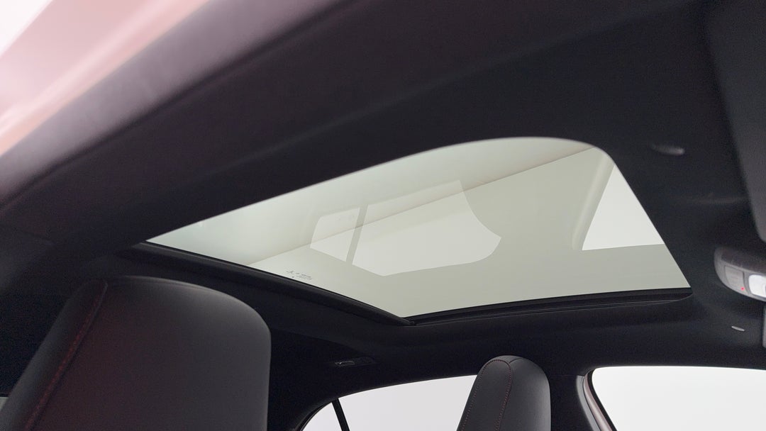 2021 Mercedes-benz A180 A180, Automatic, 25368 km, Interior Sunroof/Moonroof