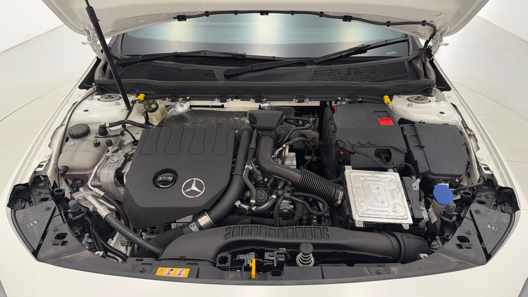 2021 Mercedes-benz A180 A180, Automatic, 25368 km, Open Bonnet (Engine)
