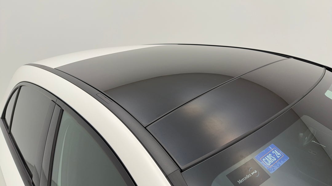 2021 Mercedes-benz A180 A180, Automatic, 25368 km, Roof/Sunroof View