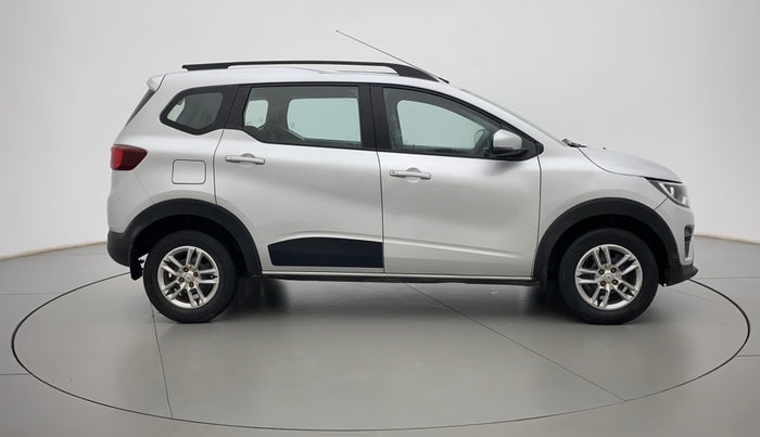 2021 Renault TRIBER RXT, Petrol, Manual, 60,402 km, Right Side View