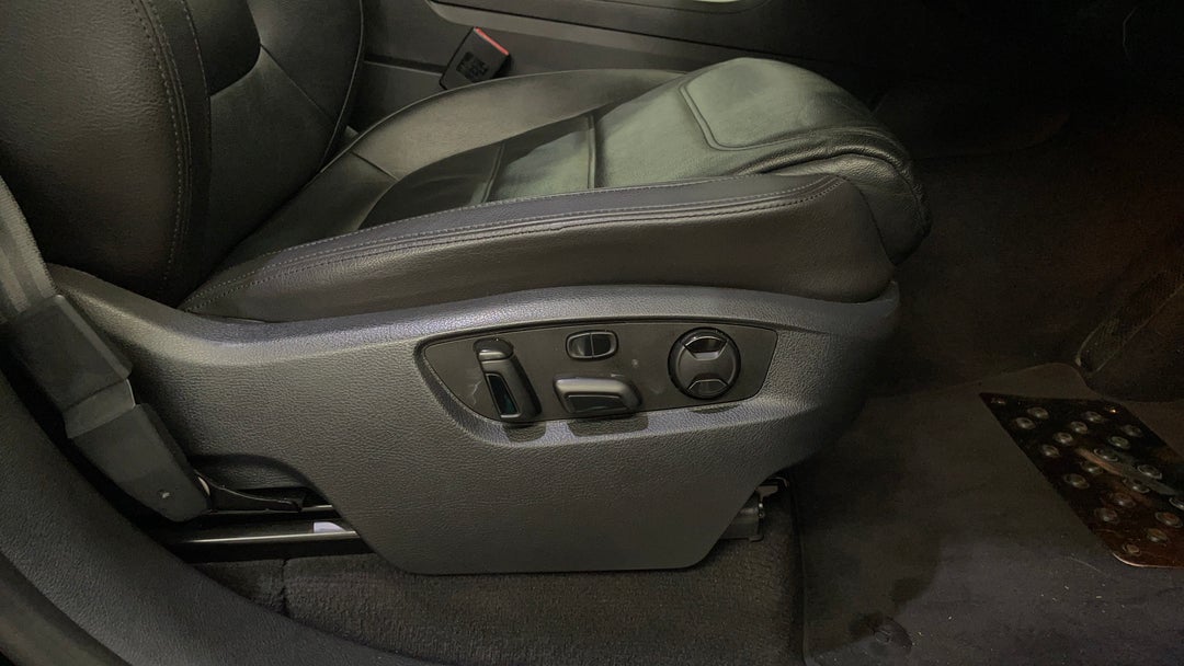 2015 Volkswagen Touareg 150 Tdi Element, Automatic, 81184 km, Drivers Side Adjustment Panel