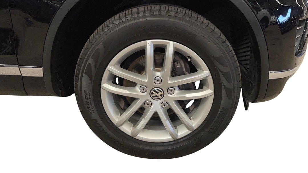 2015 Volkswagen Touareg 150 Tdi Element, Automatic, 81184 km, Right Front Wheel