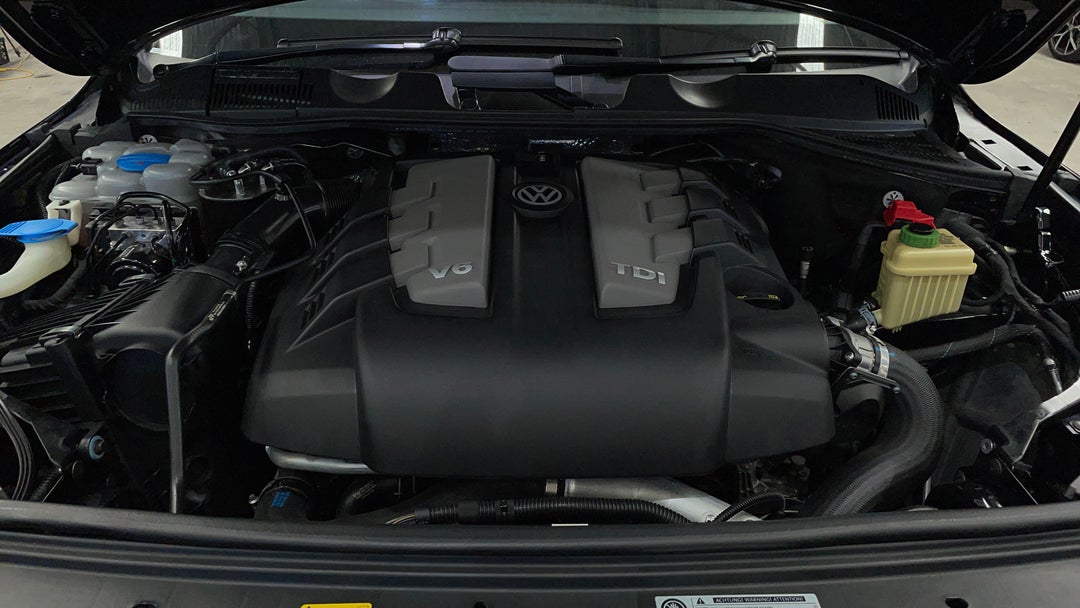2015 Volkswagen Touareg 150 Tdi Element, Automatic, 81184 km, Open Bonnet (Engine)
