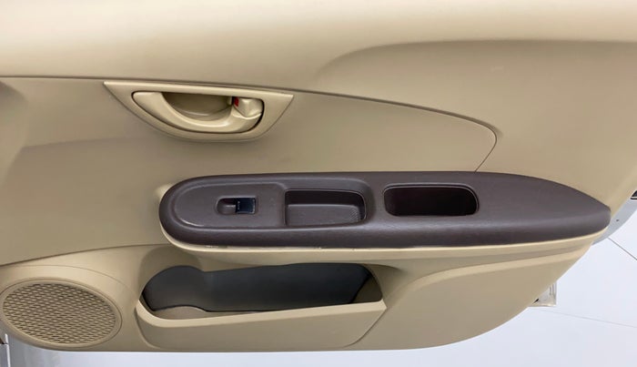 2013 Honda Brio E MT, Petrol, Manual, 62,275 km, Driver Side Door Panels Control