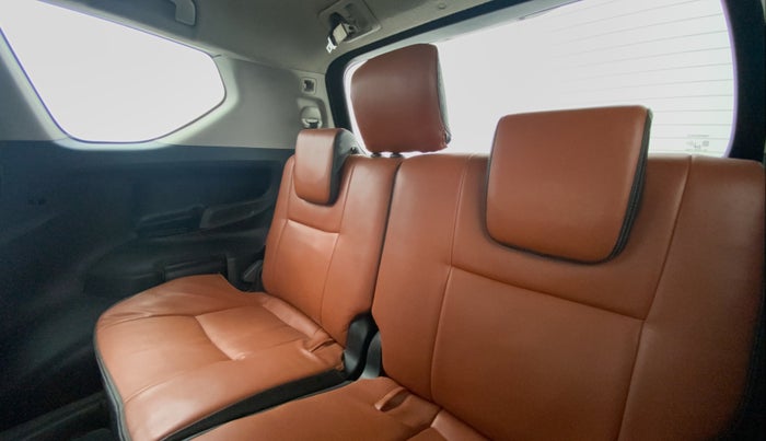 2019 Toyota Innova Crysta 2.4 GX 8 STR, Diesel, Manual, 1,87,298 km, Third Seat Row