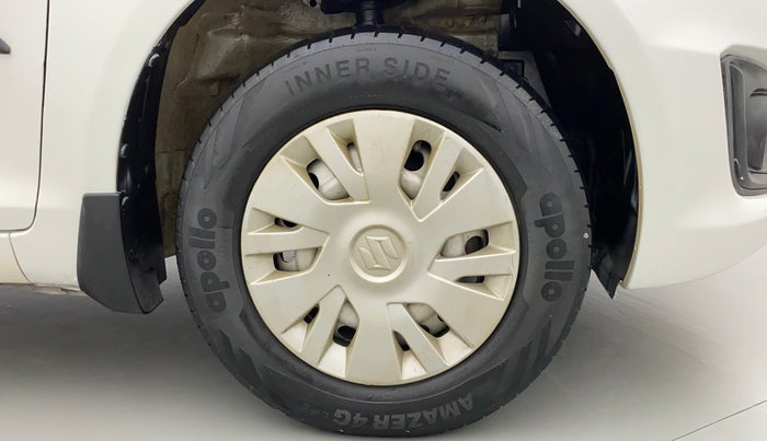2015 Maruti Swift LXI (O), CNG, Manual, 98,088 km, Right Front Wheel