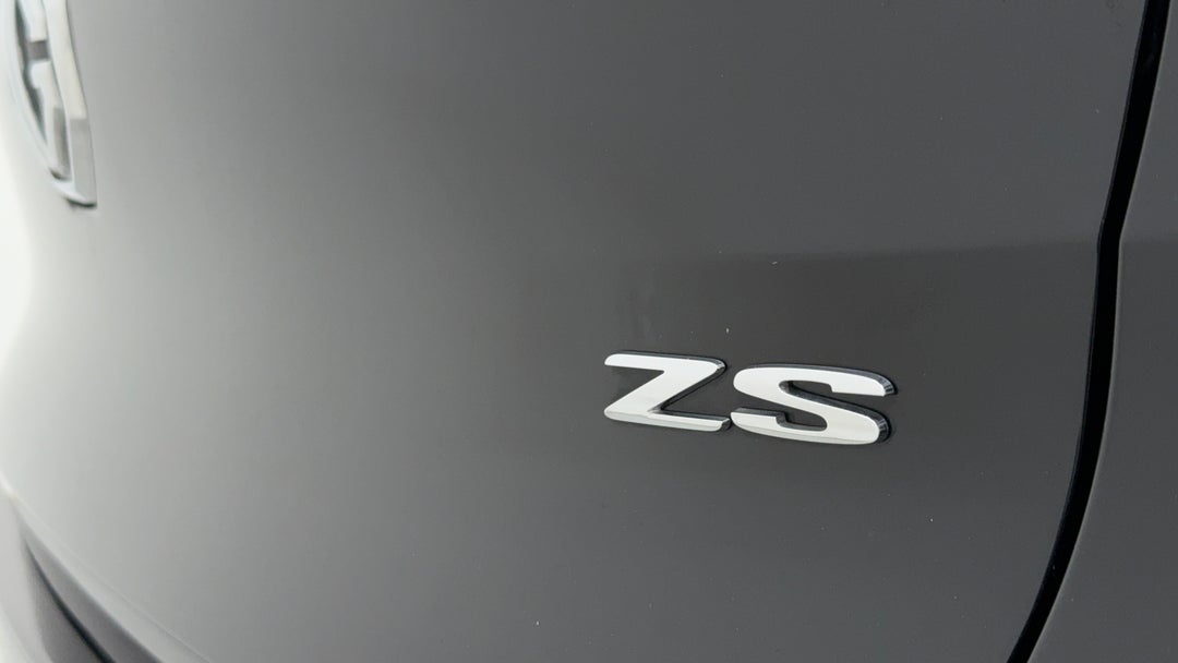 Badge (Boot Right Side)