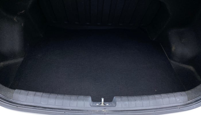 2014 Hyundai Xcent S 1.2, Petrol, Manual, 43,705 km, Boot Inside