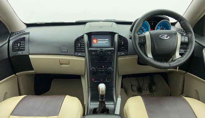 2017 Mahindra XUV500 W6 4X2, Diesel, Manual, 1,96,469 km, Dashboard