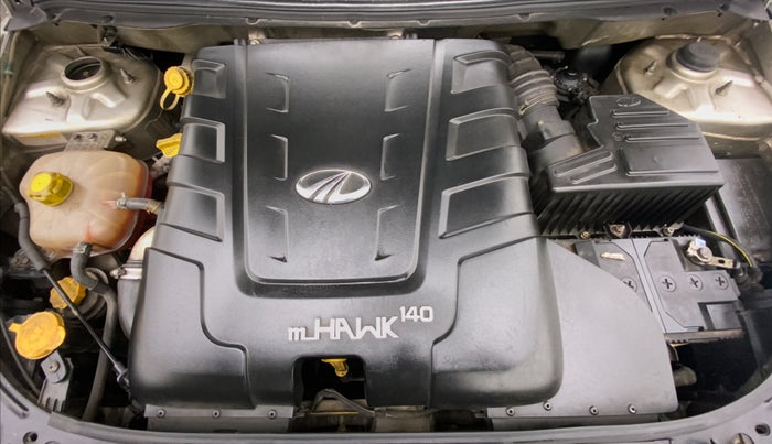 2017 Mahindra XUV500 W6 4X2, Diesel, Manual, 1,96,469 km, Open Bonet