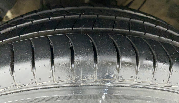 2019 Hyundai NEW SANTRO ERA 1.1, Petrol, Manual, 15,266 km, Left Front Tyre Tread