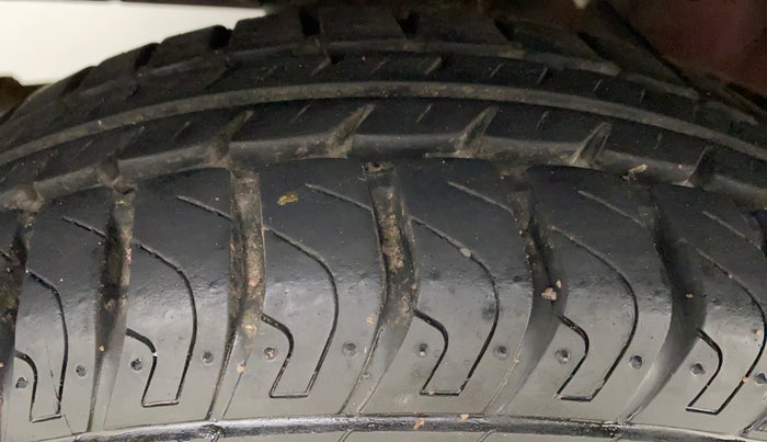 2015 Datsun Go T, Petrol, Manual, 25,972 km, Right Rear Tyre Tread