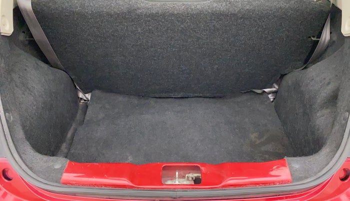 2015 Datsun Go T, Petrol, Manual, 25,972 km, Boot Inside