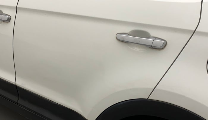 2016 Hyundai Creta SX PLUS 1.6 PETROL, Petrol, Manual, 1,06,748 km, Rear left door - Paint has faded