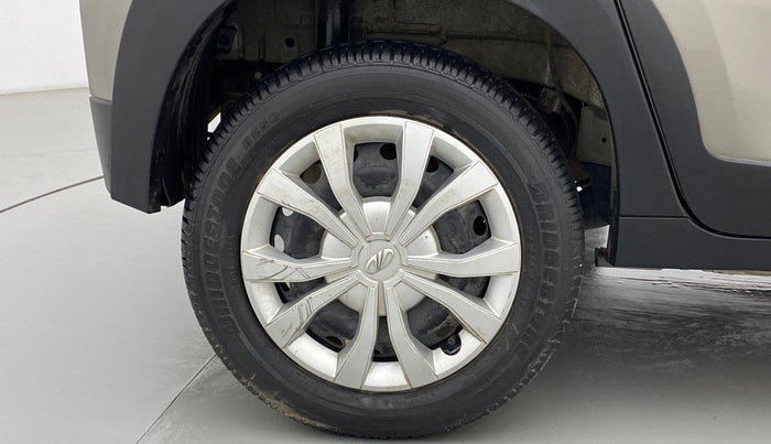 2018 Mahindra KUV 100 NXT K6+ P 6 STR, Petrol, Manual, 18,117 km, Right Rear Wheel