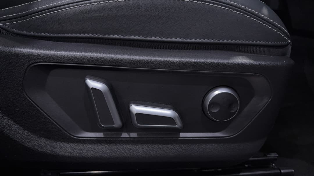 2024 GWM Haval H6 Ultra, Automatic, 24068 km, Drivers Side Adjustment Panel