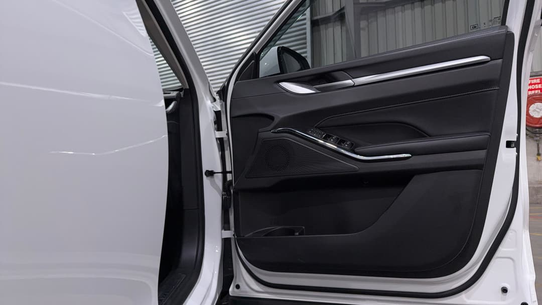 2024 GWM Haval H6 Ultra, Automatic, 24068 km, Speaker View