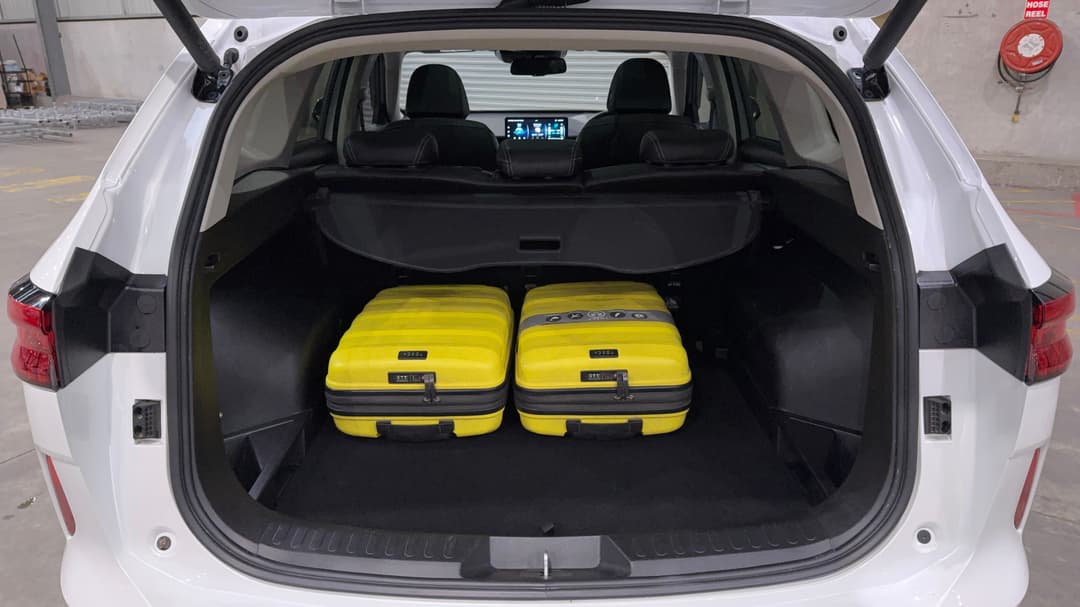2024 GWM Haval H6 Ultra, Automatic, 24068 km, Boot Inside View with Luggage